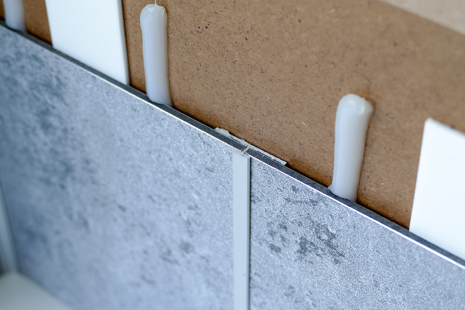 Alu Verbindungsprofil 3m Schwarz eloxiert für 3 mm Platten | ALUCOM® Alu Verbindungsprofil 3m Schwarz eloxiert für 3 mm Platten | ALUCOM®